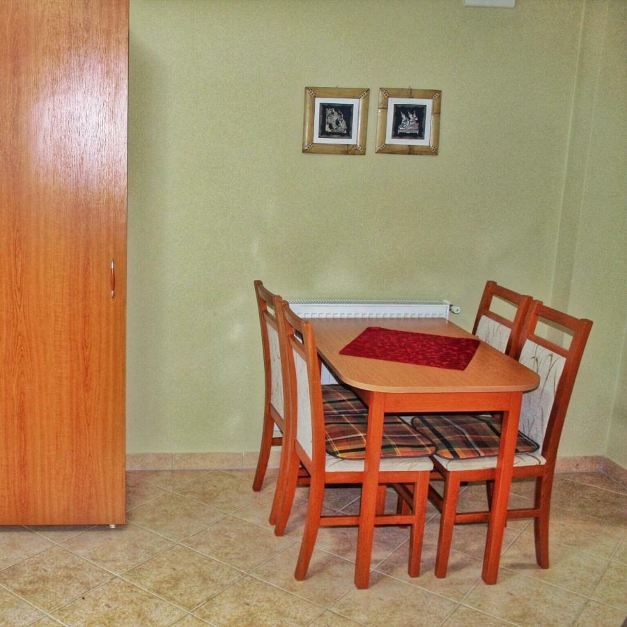 Iris Vendégház Hajduszoboszlo Exterior foto